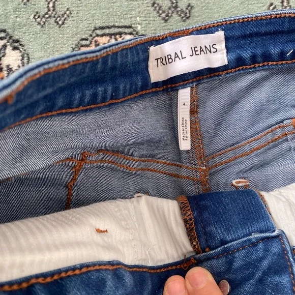 Tribal embroidered high rise flare jeans - Picture 6 of 8